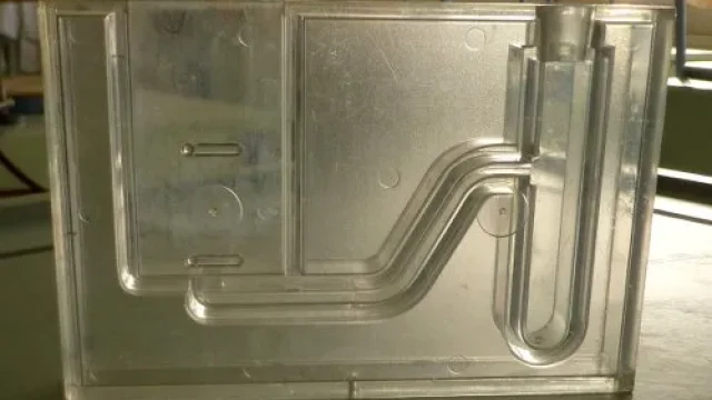 Gasentwickler mit pneumatischer Wanne
