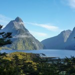 Blick auf den Milford Sound, links: Mitre Peak