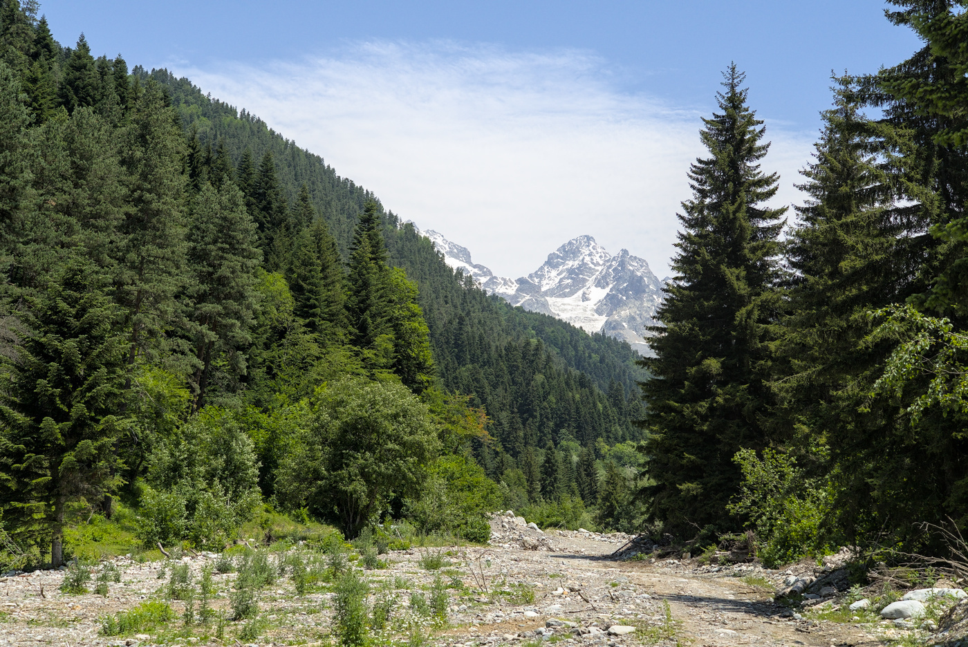 Bergpanorama im Hohen Kaukasus.